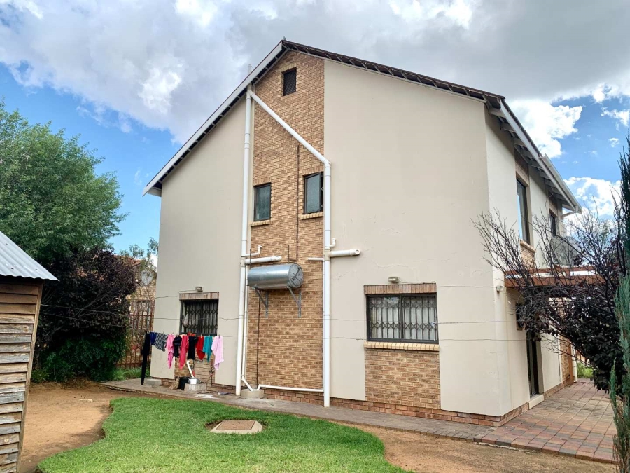 3 Bedroom Property for Sale in Mandela View Free State